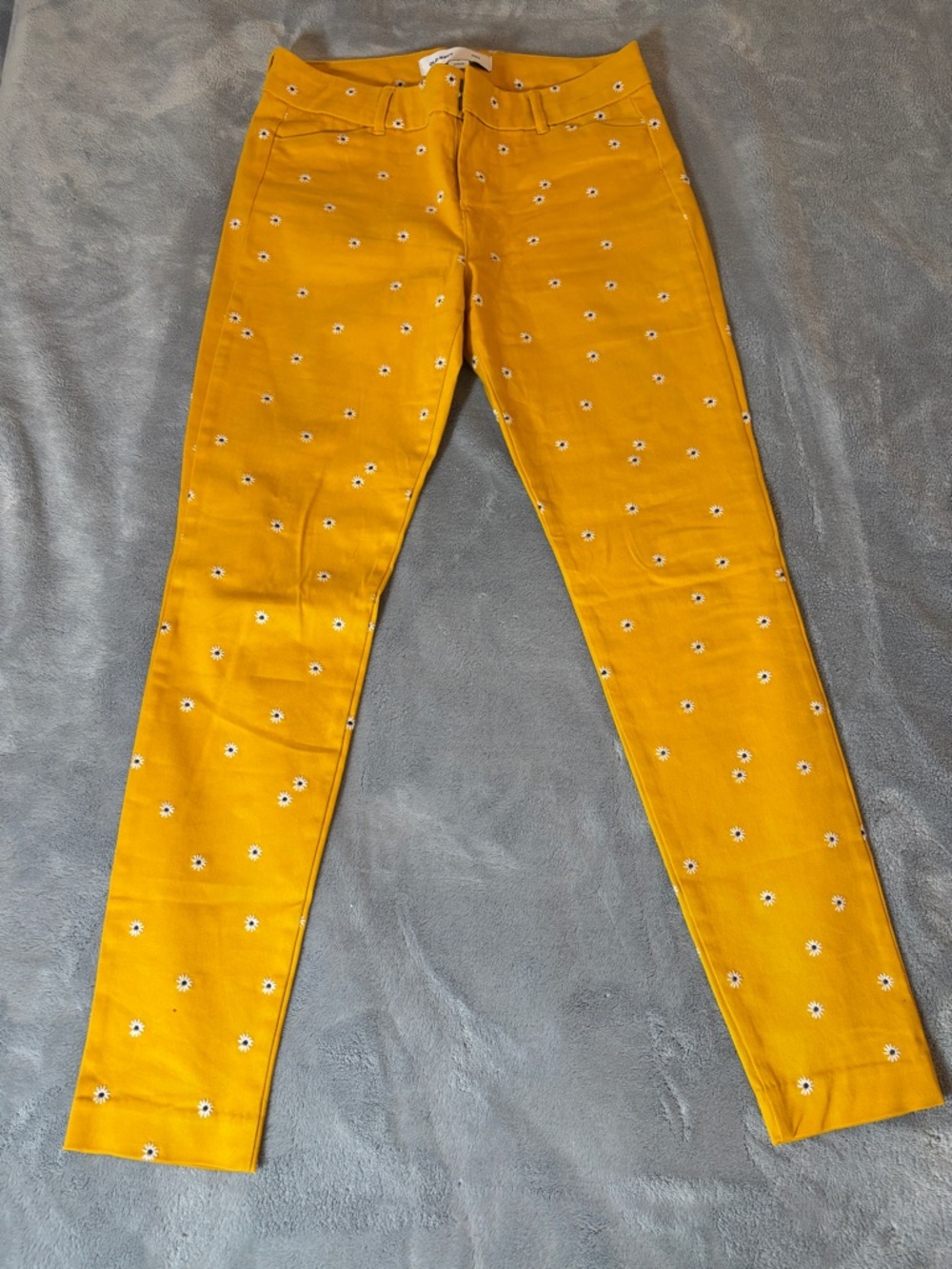 Old Navy Women’s Mustard Yellow Floral Pants Petite